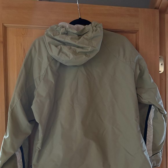 CB Sports Jacket Unisex Light Olive Green Windbreaker 100% Nylon NWOT - Picture 2 of 13